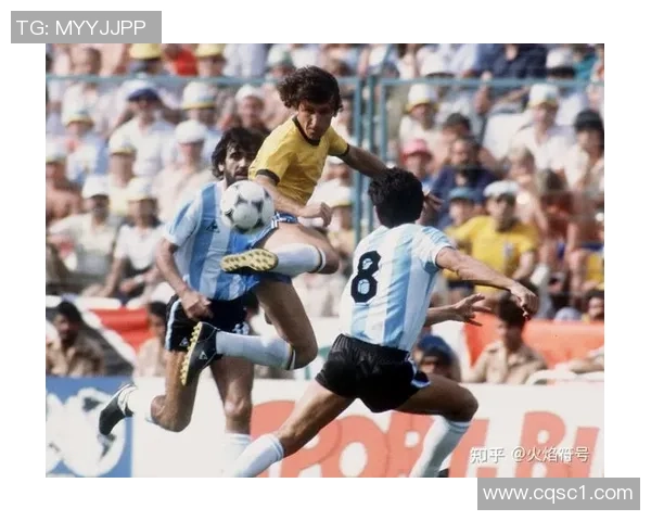 足球史上因射门力道太猛而踢破网的传奇球星揭秘