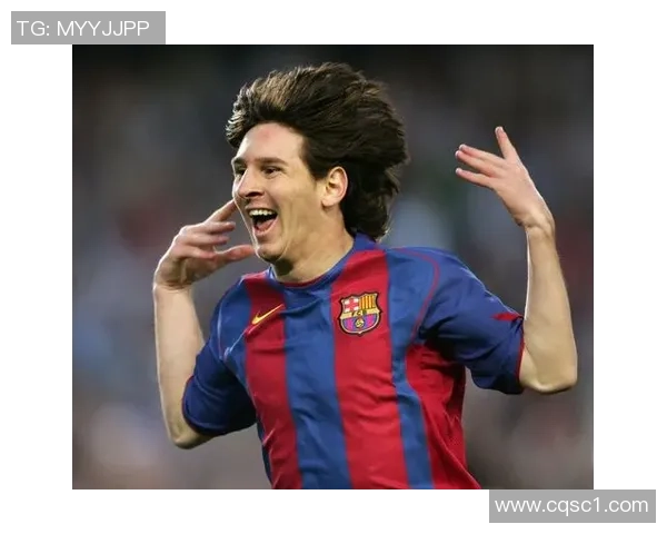 世界足球巨星童年时期的珍贵照片曝光，回顾他们从青涩少年到世界冠军的成长之路